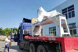 上海凱偉點膠機