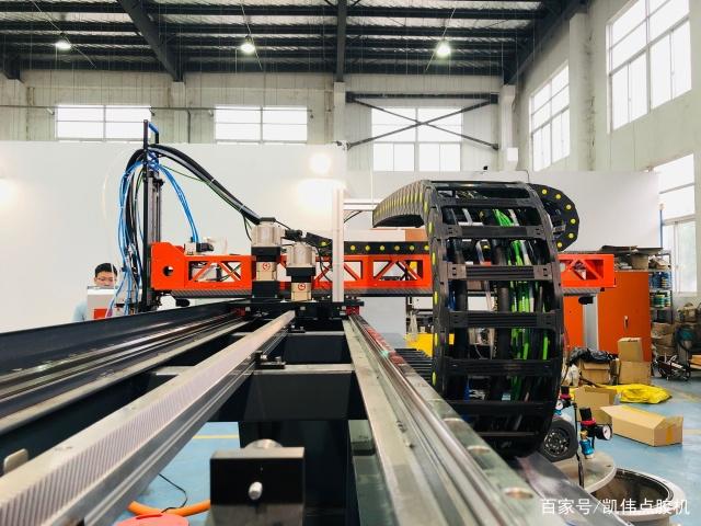 點(diǎn)膠機(jī)